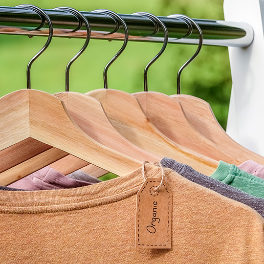Indumenti eco-friendly biologici