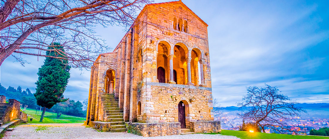 Kirche Santa María del Naranco, Asturien Kirche Santa María del Naranco, Asturien
