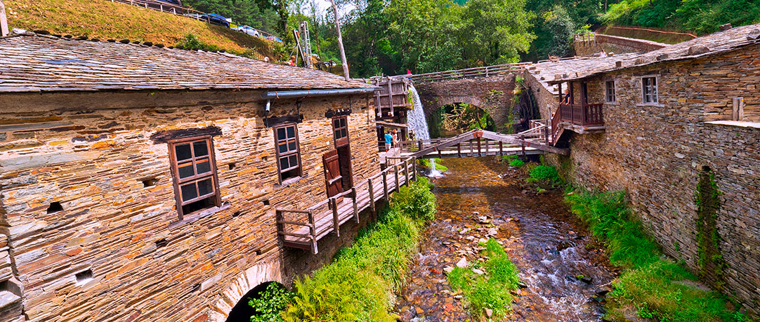 Museum der Mühlen von Mazanovo in Taramundi, Asturien Museum der Mühlen von Mazanovo in Taramundi, Asturien