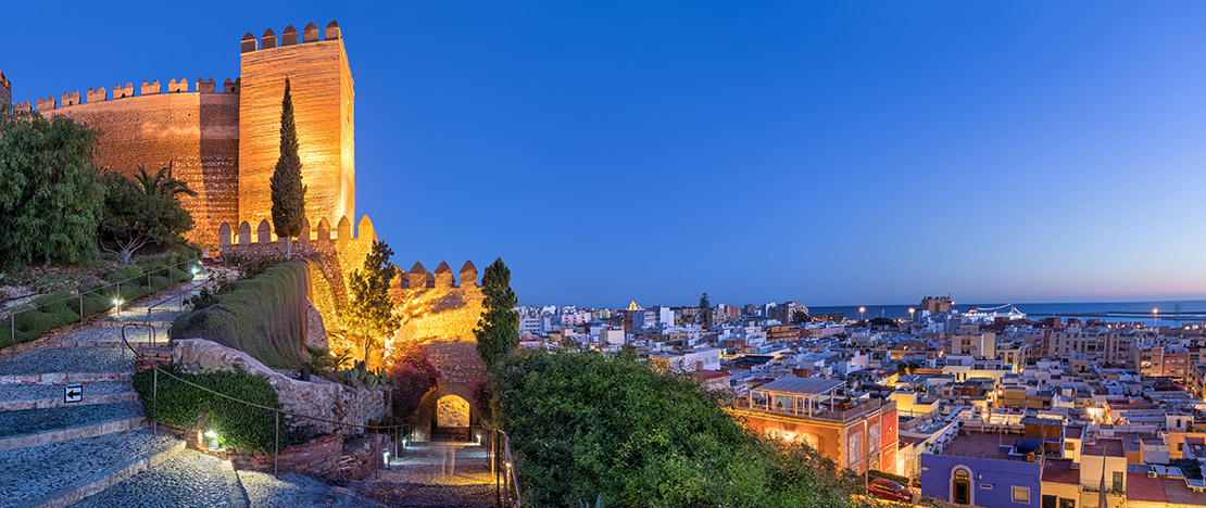 Widok na Almerię z Alcazaby w Andaluzji