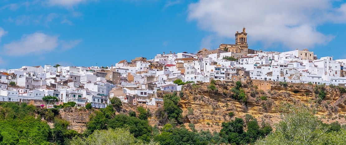 Blick auf Arcos de la Frontera in Cádiz, Andalusien Blick auf Arcos de la Frontera in Cádiz, Andalusien