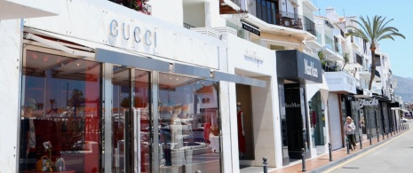 Luxusgeschäfte in Puerto Banús, Marbella, Málaga Luxusgeschäfte in Puerto Banús, Marbella, Málaga