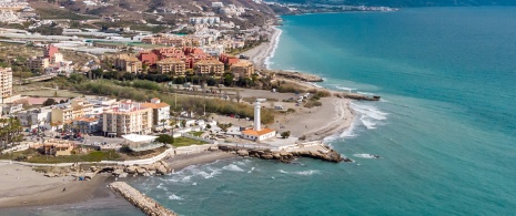 vue du phare de Torrox dans la province de Málaga, Andalousie vue du phare de Torrox dans la province de Málaga, Andalousie