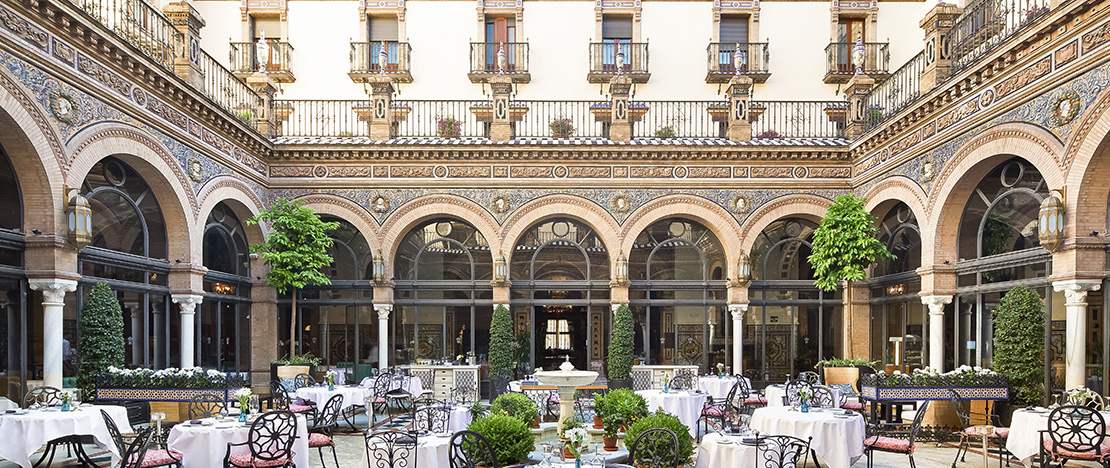 Hotel Alfonso XIII. Patio. Sevilla. Hotel Alfonso XIII. Patio. Sevilla.