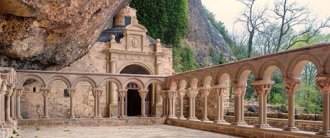 Klasztor San Juan de la Peña, Aragonia Klasztor San Juan de la Peña, Aragonia