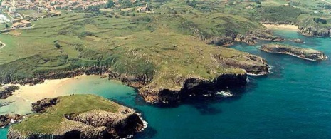 Praia Cué, em Llanes (Astúrias) Praia Cué, em Llanes (Astúrias)