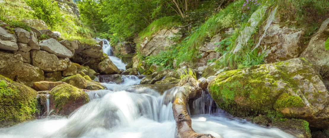 Wodospad na rzece Pino w Asturii.