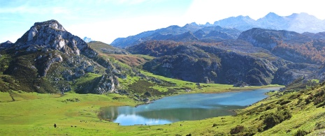 Jeziora w Covadonga Jeziora w Covadonga