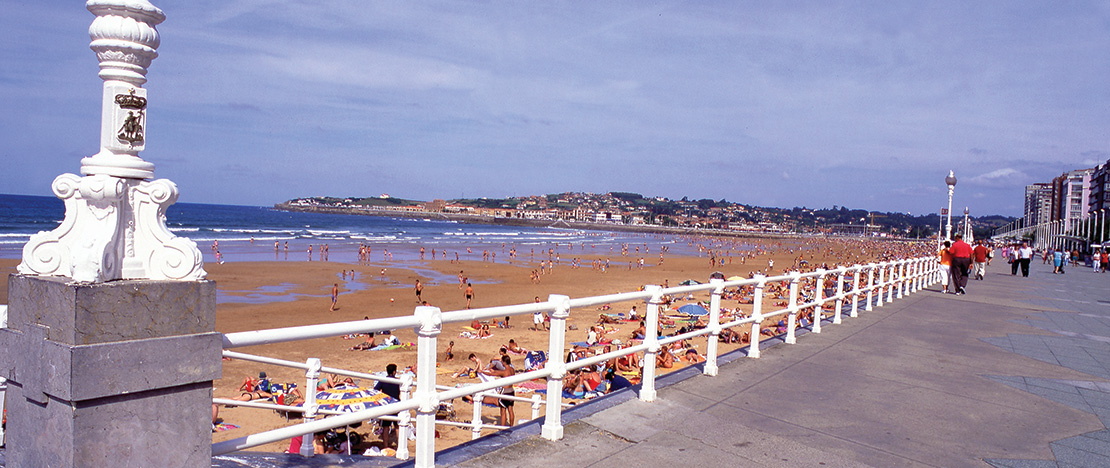 Praia de San Lorenzo, Gijón Praia de San Lorenzo, Gijón