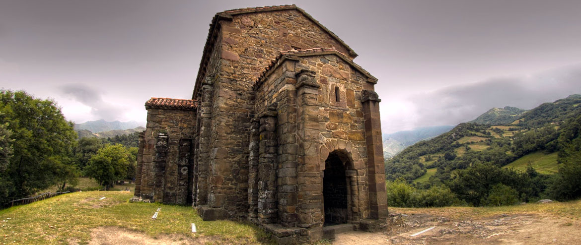 Kościół Santa Cristina de Lena