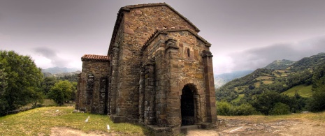 Kościół Santa Cristina de Lena Kościół Santa Cristina de Lena