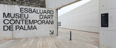 Detail des Eingangs zu Es Baluard in Palma de Mallorca, Balearen Detail des Eingangs zu Es Baluard in Palma de Mallorca, Balearen
