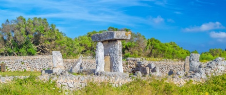 Vista del poblado talayótico de Trepucó en Menorca, Islas Baleares Vista del poblado talayótico de Trepucó en Menorca, Islas Baleares