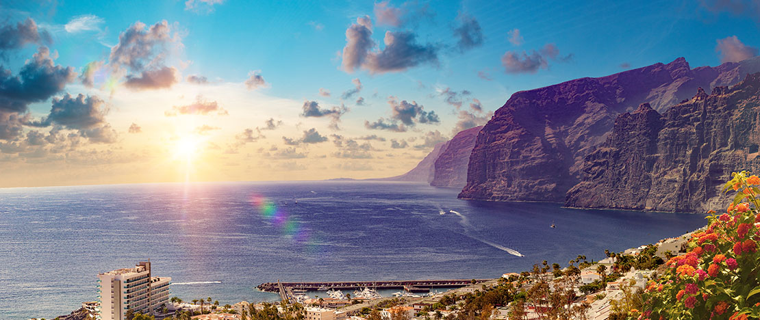 Steilküste von Los Gigantes, Teneriffa, Kanarische Inseln Steilküste von Los Gigantes, Teneriffa, Kanarische Inseln