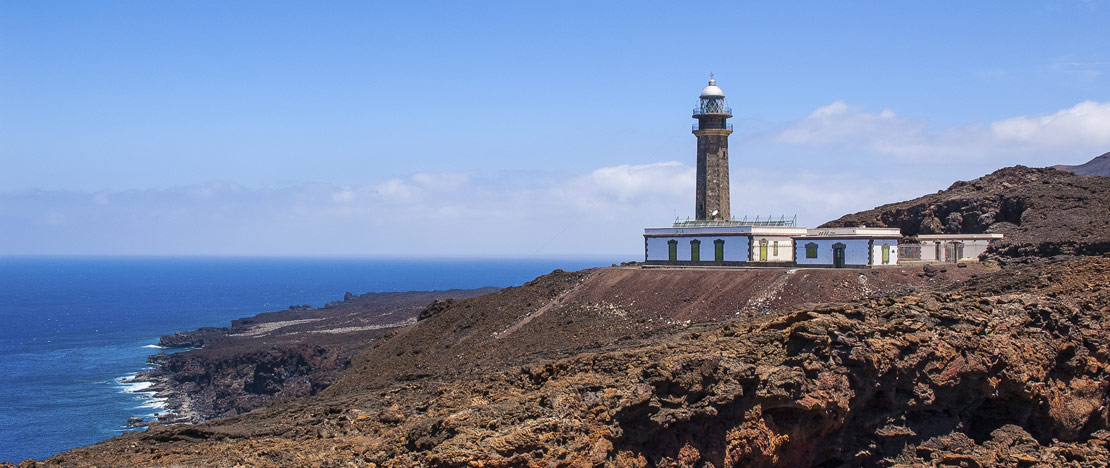 オルチージャの灯台があるエル・イエロ島の風景