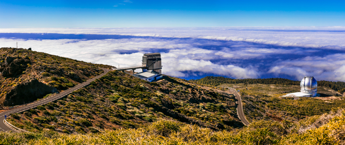 Veduta panoramica dall’Osservatorio Astrofisico di Roque de Los Muchachos a La Palma, isole Canarie Veduta panoramica dall’Osservatorio Astrofisico di Roque de Los Muchachos a La Palma, isole Canarie