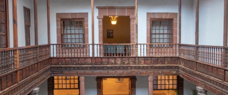 Szczegół budynku Casa Salazar w Santa Cruz de la Palma, Wyspy Kanaryjskie Szczegół budynku Casa Salazar w Santa Cruz de la Palma, Wyspy Kanaryjskie
