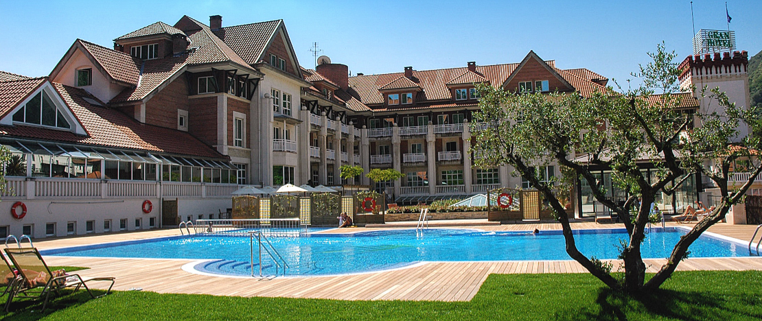 Вид на курорт Balneario de Puente Viesgo, Кантабрия