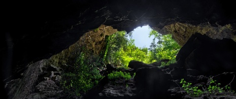 Cueva de El Pendo en Escobedo, Cantabria Cueva de El Pendo en Escobedo, Cantabria