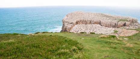 Vista do mirante da Punta del Dichoso, em Suances Vista do mirante da Punta del Dichoso, em Suances