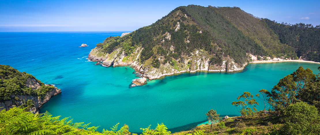 O Mar Cantábrico visto do mirante de Tina Menor, em Pechón