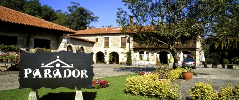 Vista exterior del Parador de Santillana del Mar Vista exterior del Parador de Santillana del Mar