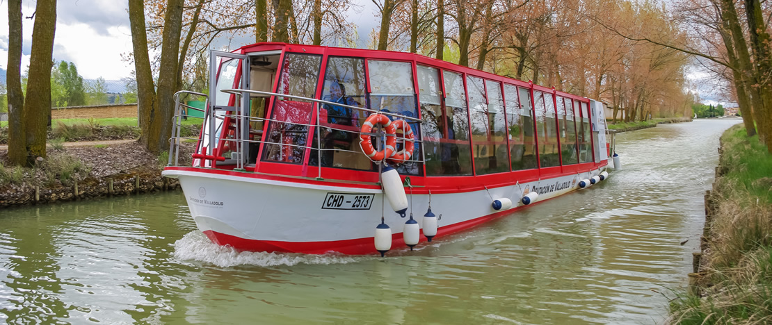 Barco turístico del Canal de Castilla, Valladolid