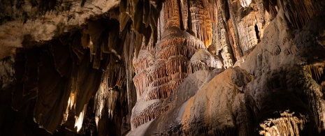 Höhle von Valporquero, León Höhle von Valporquero, León