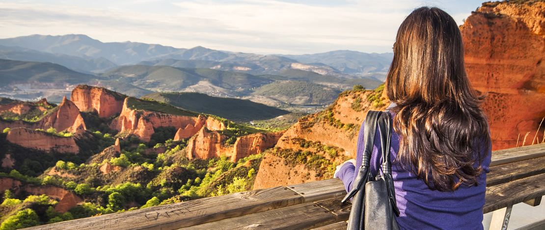 Person in Las Médulas. El Bierzo, León