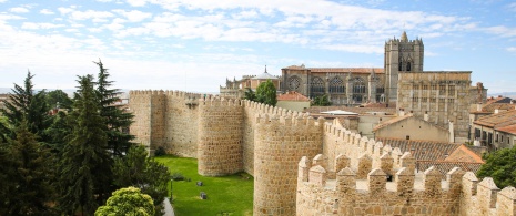 Die Stadtmauer von Ávila Die Stadtmauer von Ávila