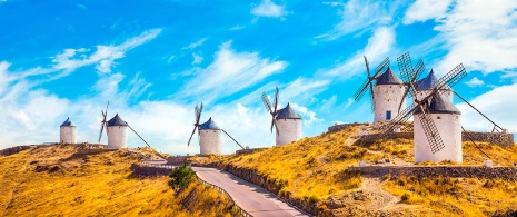 Windmills in Consuegra, Toledo Windmills in Consuegra, Toledo