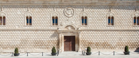 Palácio dos Duques de Medinaceli, em Cogolludo, Guadalajara (Castilla-La Mancha) Palácio dos Duques de Medinaceli, em Cogolludo, Guadalajara (Castilla-La Mancha)