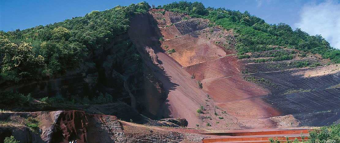 クロスカット火山