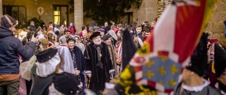 Uroczystość upamiętniająca podróż cesarza Karola V w miejscowości Jarandilla de la Vera w Cáceres, Estremadura Uroczystość upamiętniająca podróż cesarza Karola V w miejscowości Jarandilla de la Vera w Cáceres, Estremadura