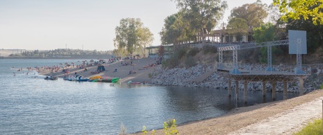 Orellana beach (Badajoz, Extremadura) Orellana beach (Badajoz, Extremadura)