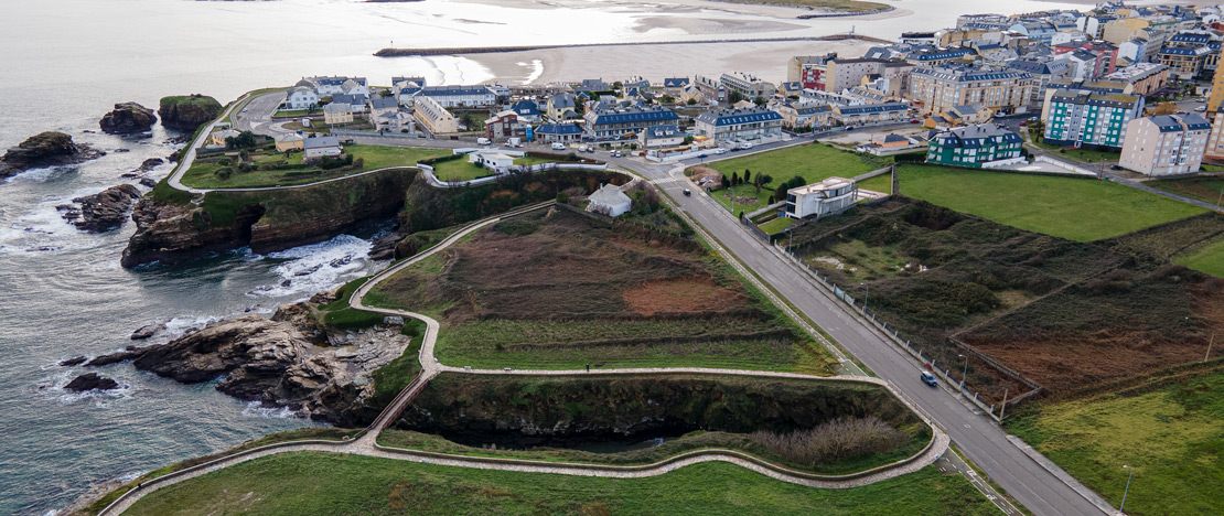 Aerial view of Foz promenade