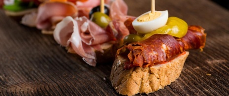 Chorizo pintxo Chorizo pintxo