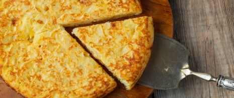 Tortilla de patatas española Tortilla de patatas española