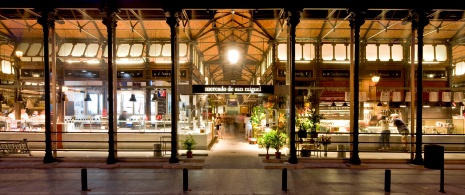 Außenansicht des Mercado de San Miguel Außenansicht des Mercado de San Miguel