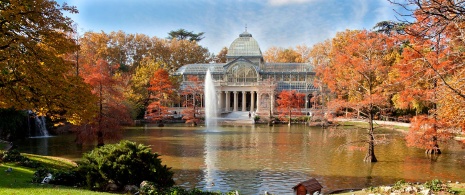 Kristallpalast im Retiro-Park in Madrid Kristallpalast im Retiro-Park in Madrid