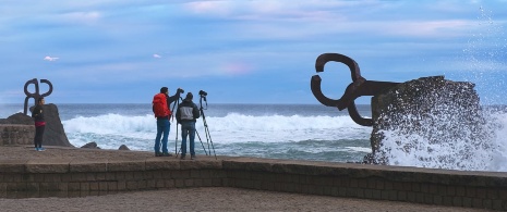 Peine del Viento in San Sebastian in Gipuzkoa, Baskenland Peine del Viento in San Sebastian in Gipuzkoa, Baskenland