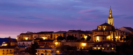 ラ・リオハ州ブリオネス村の夜景 ラ・リオハ州ブリオネス村の夜景