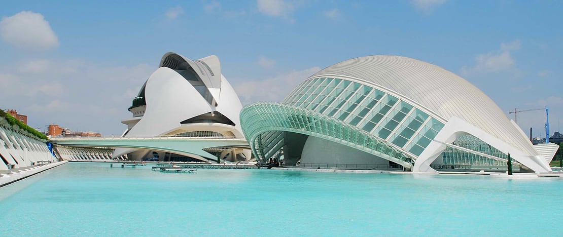 Blick auf die Stadt der Künste und der Wissenschaften in Valencia, Autonome Gemeinschaft Valencia Blick auf die Stadt der Künste und der Wissenschaften in Valencia, Autonome Gemeinschaft Valencia