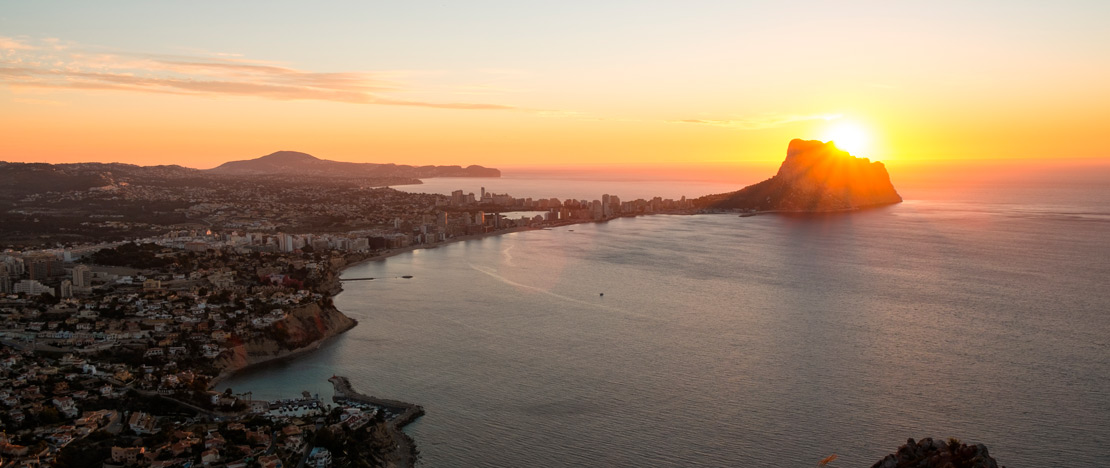 Sonnenaufgang am Peñón de Ifach in Calpe, Alicante Sonnenaufgang am Peñón de Ifach in Calpe, Alicante