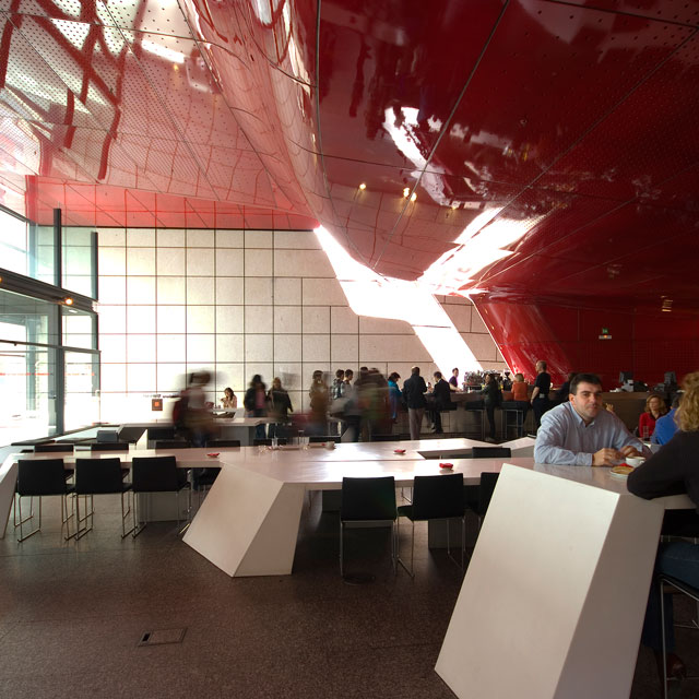 Café des Kunstzentrums Reina Sofía