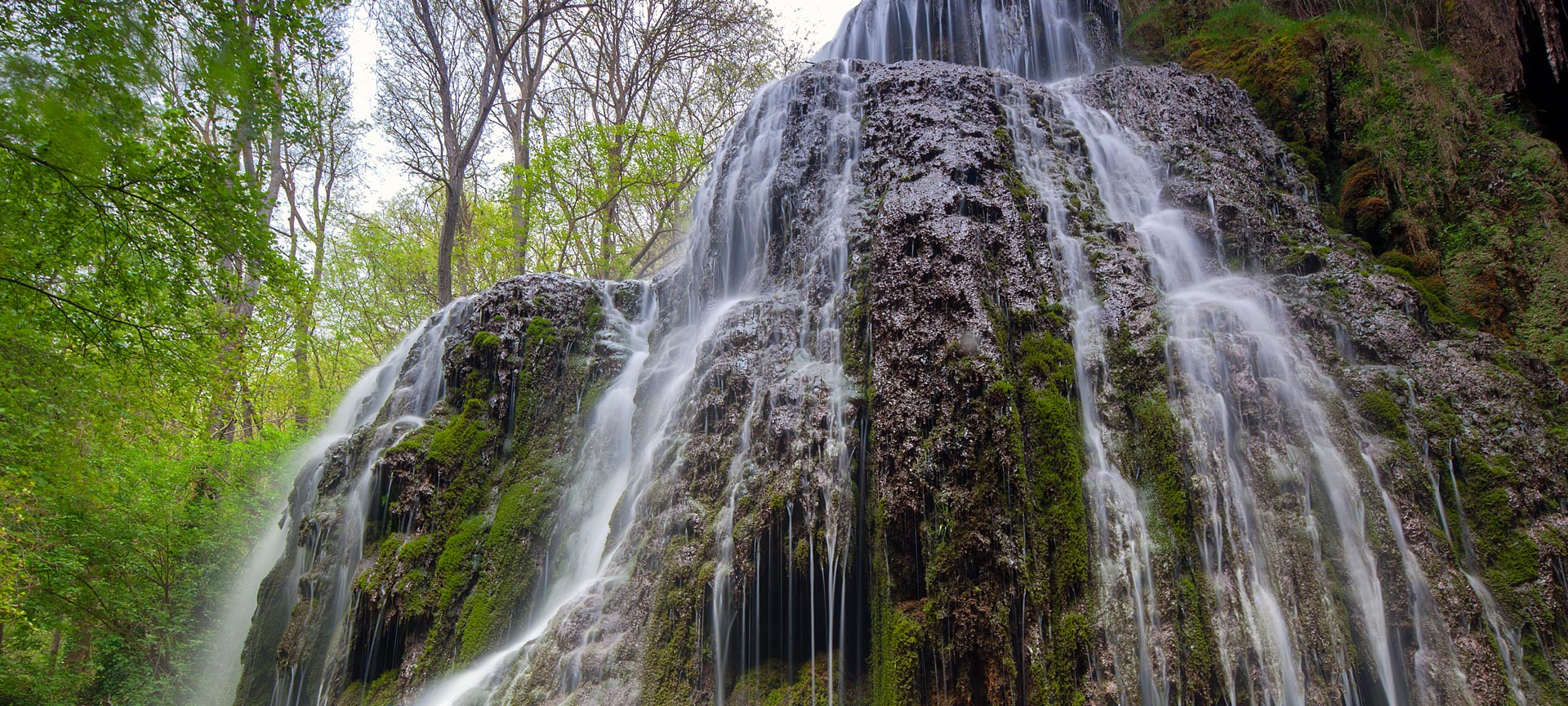 Wodospad w Monasterio de Piedra, Nuévalos