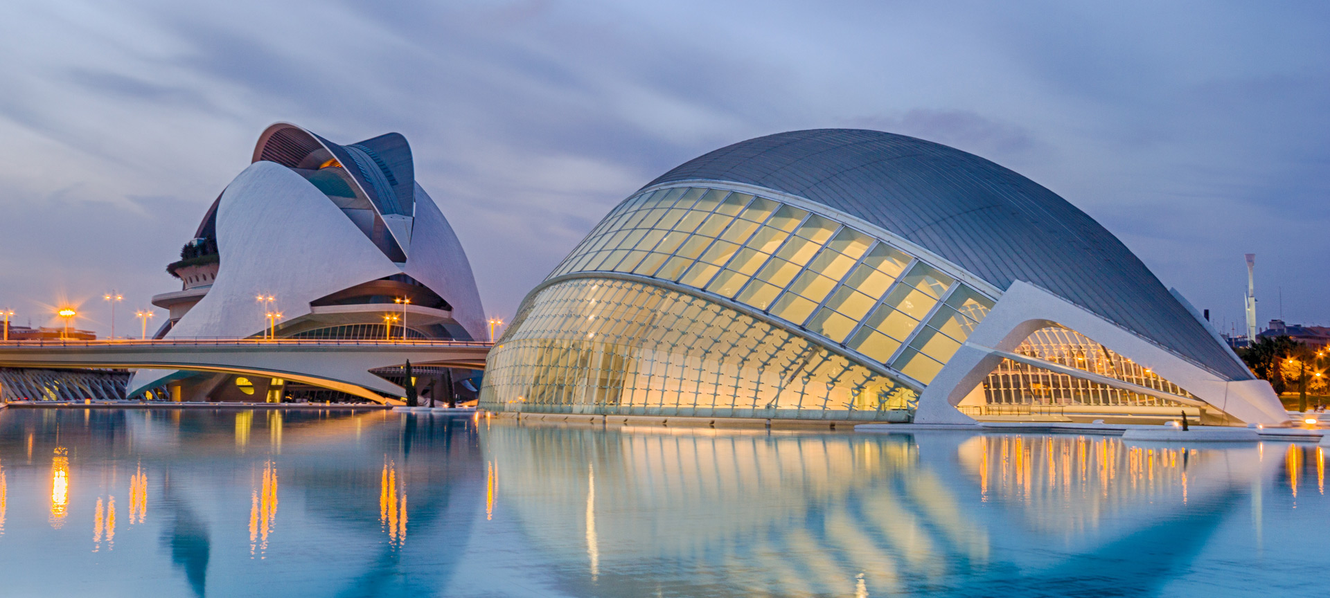 Night visit to the City of Arts and Sciences, Valencia