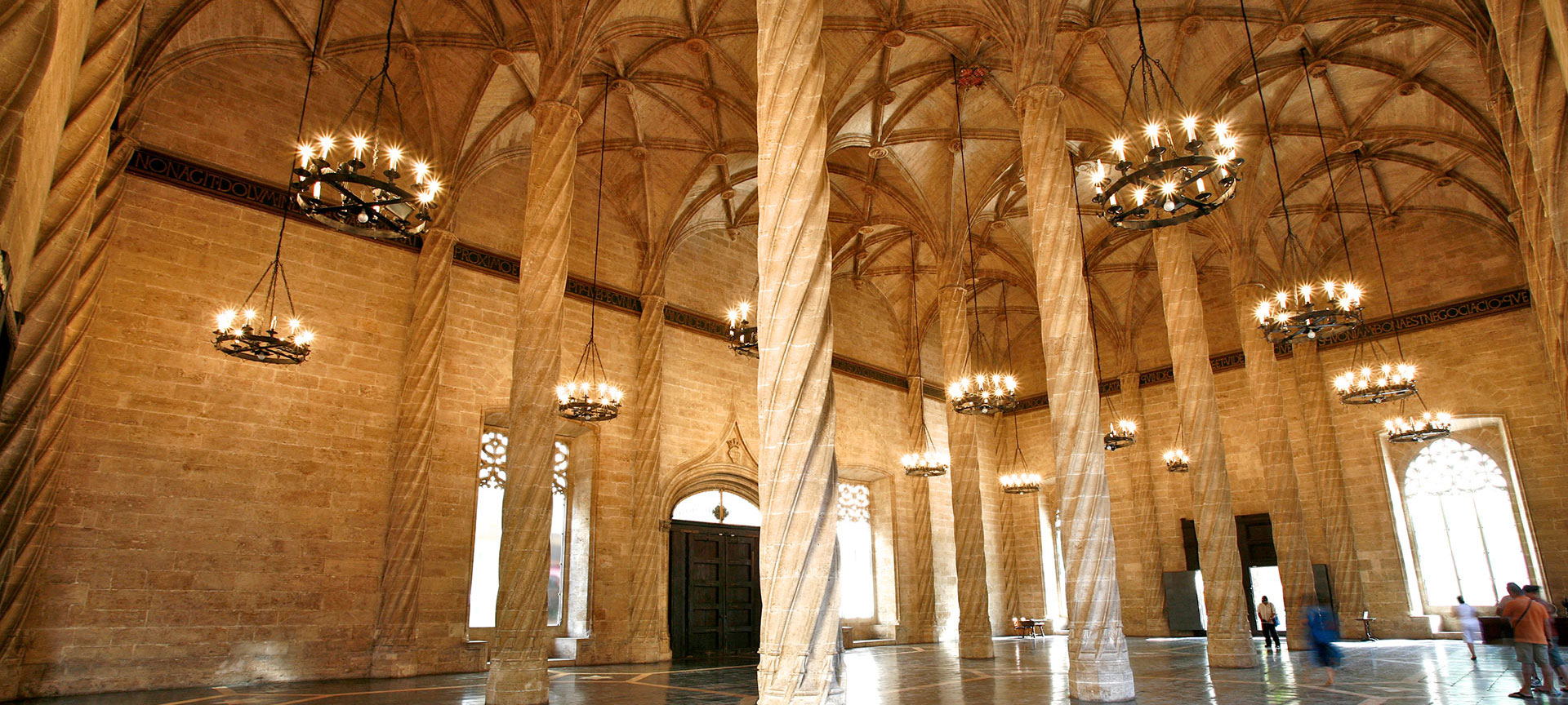 Inside the Silk Exchange, Valencia